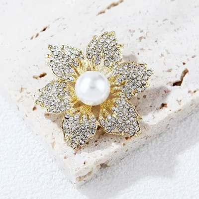 White Pearl Rhinestone Flower Lapel Brooch/Pin